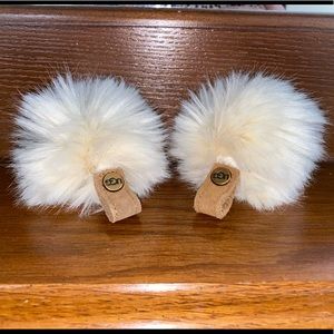UGG Pom Poms